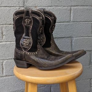 Ariat women's Desperado western boot 7.5B